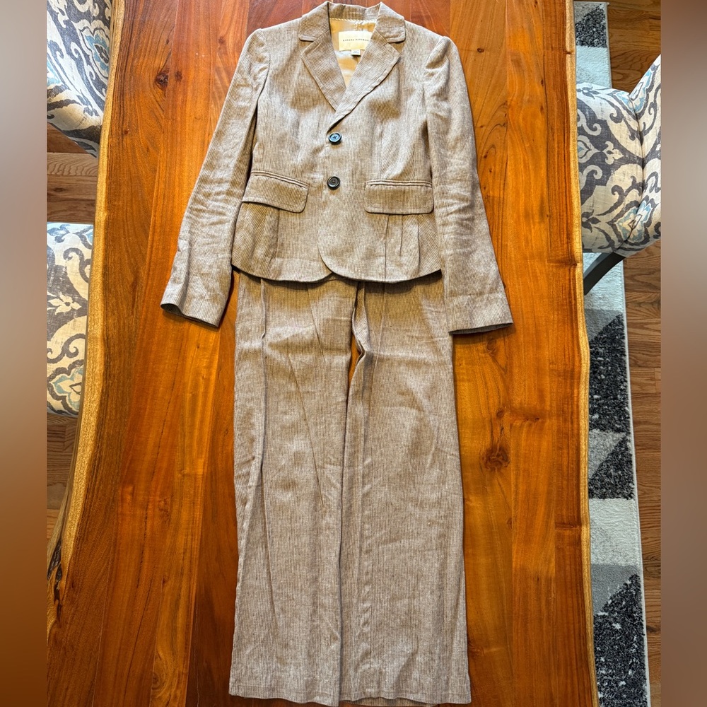 Banana Republic Beige Summer Suit, Blazer 00 and Trousers 4